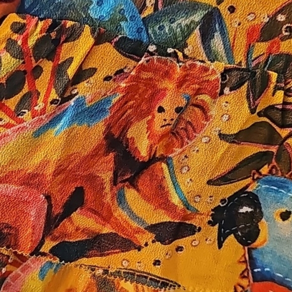 FARM Rio Multicolor Floral Top - Picture 7 of 8